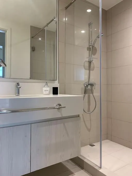 Enjoy A Modern And Trendy Apartment In The Heart Of Dubai
